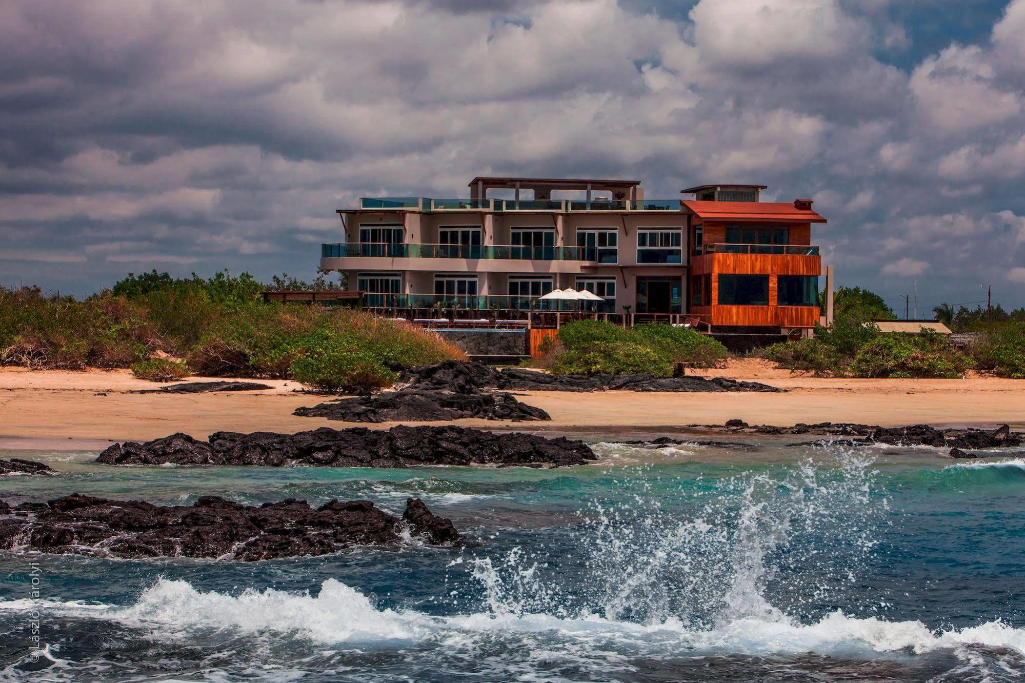 Iguana Crossing Boutique Hotel Puerto Villamil Luaran gambar